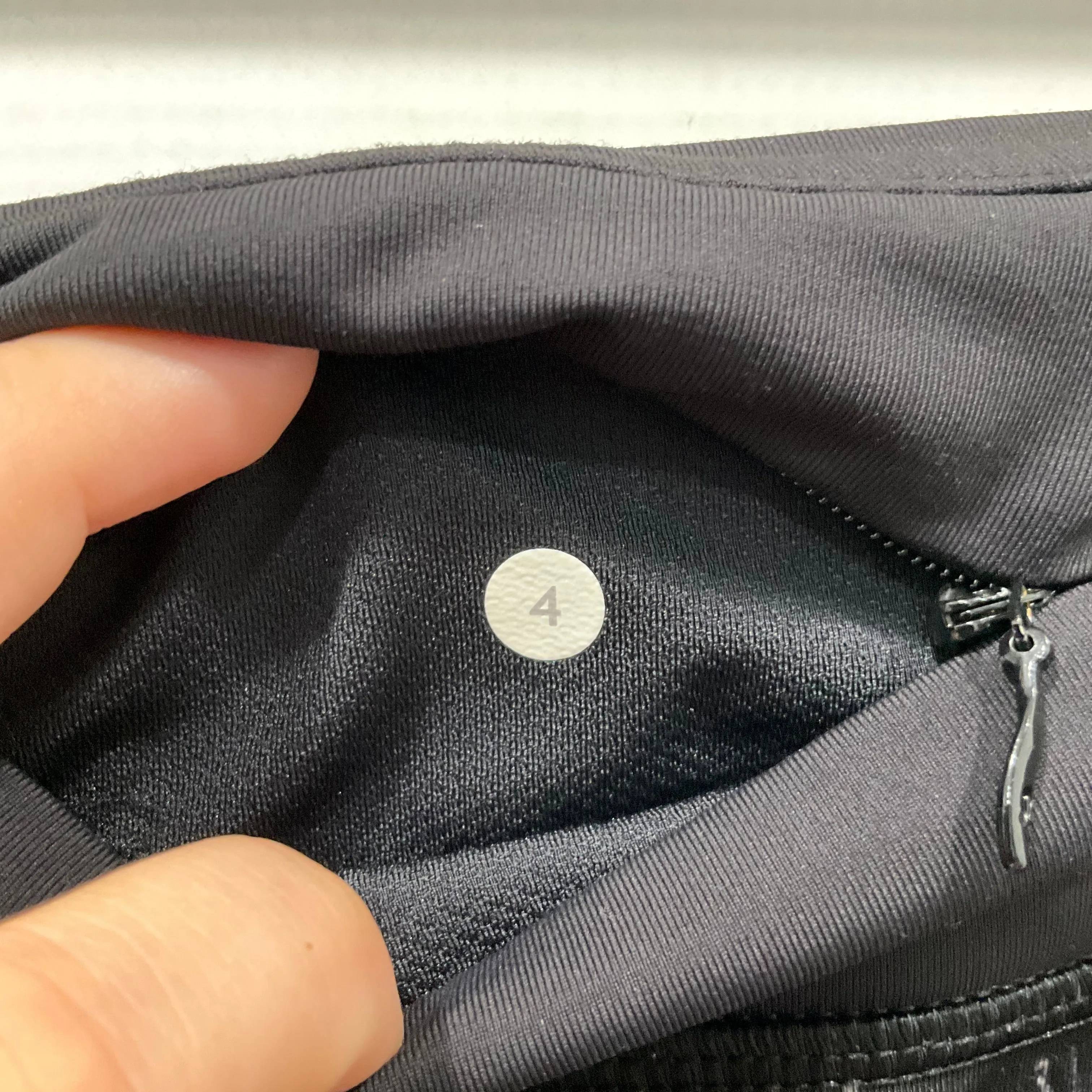 Athletic Leggings By Lululemon  Size: 4