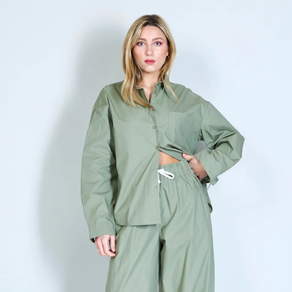 Basic shirt in solid colour wholesale