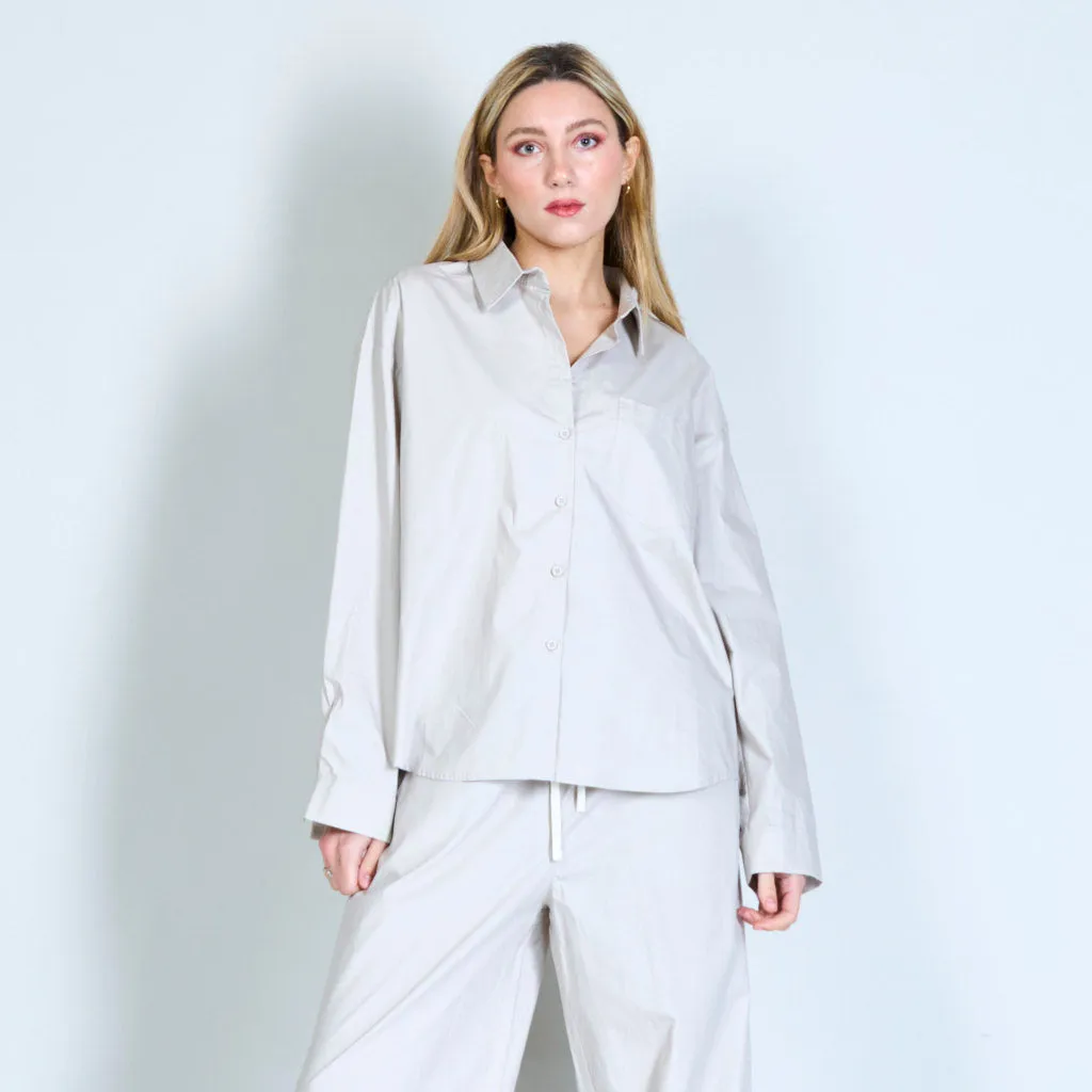 Basic shirt in solid colour wholesale