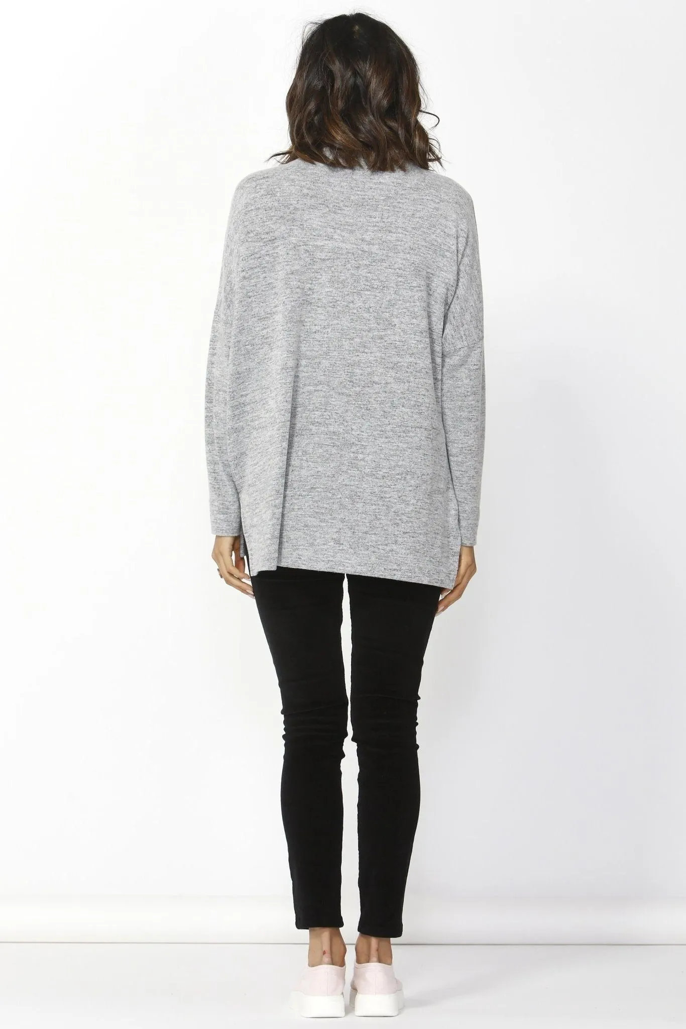 Betty Basics Ivo Cosy Pullover in Storm Grey