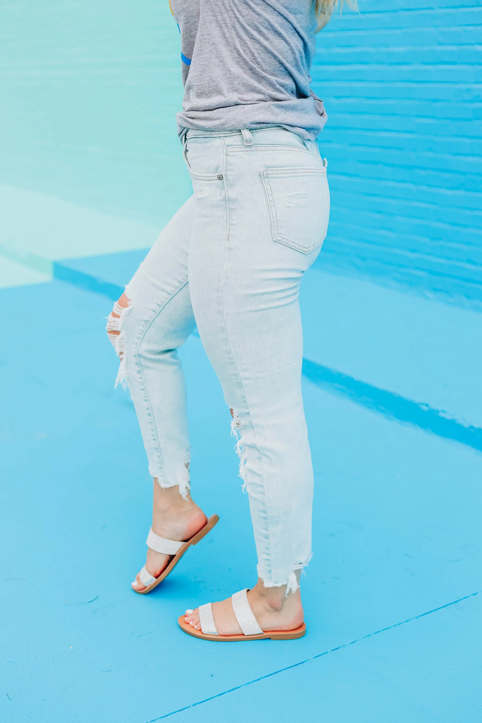 Kaeden Mom Jeans - Light