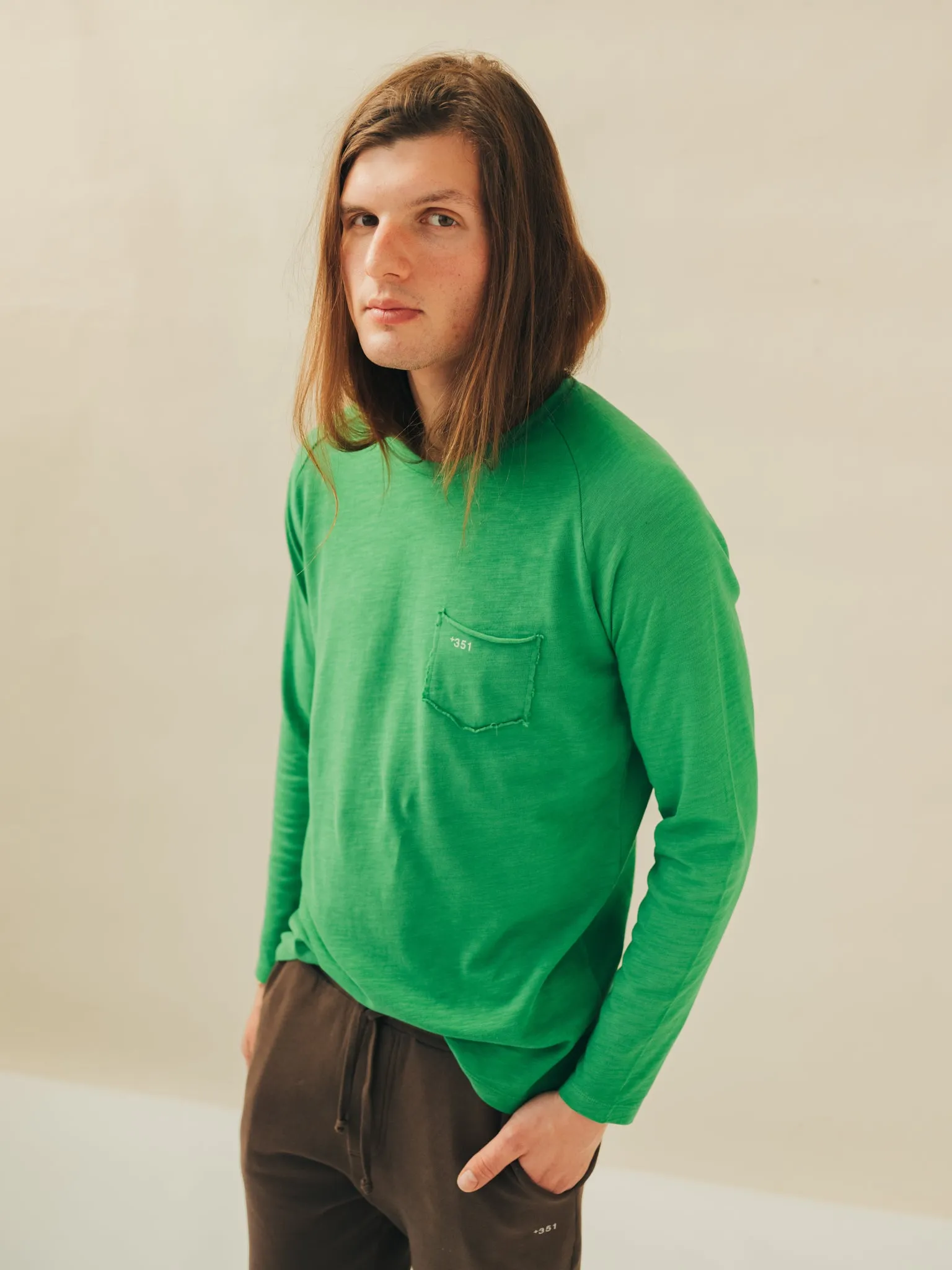LONG SLEEVE ESSENTIAL TURTLE GREEN