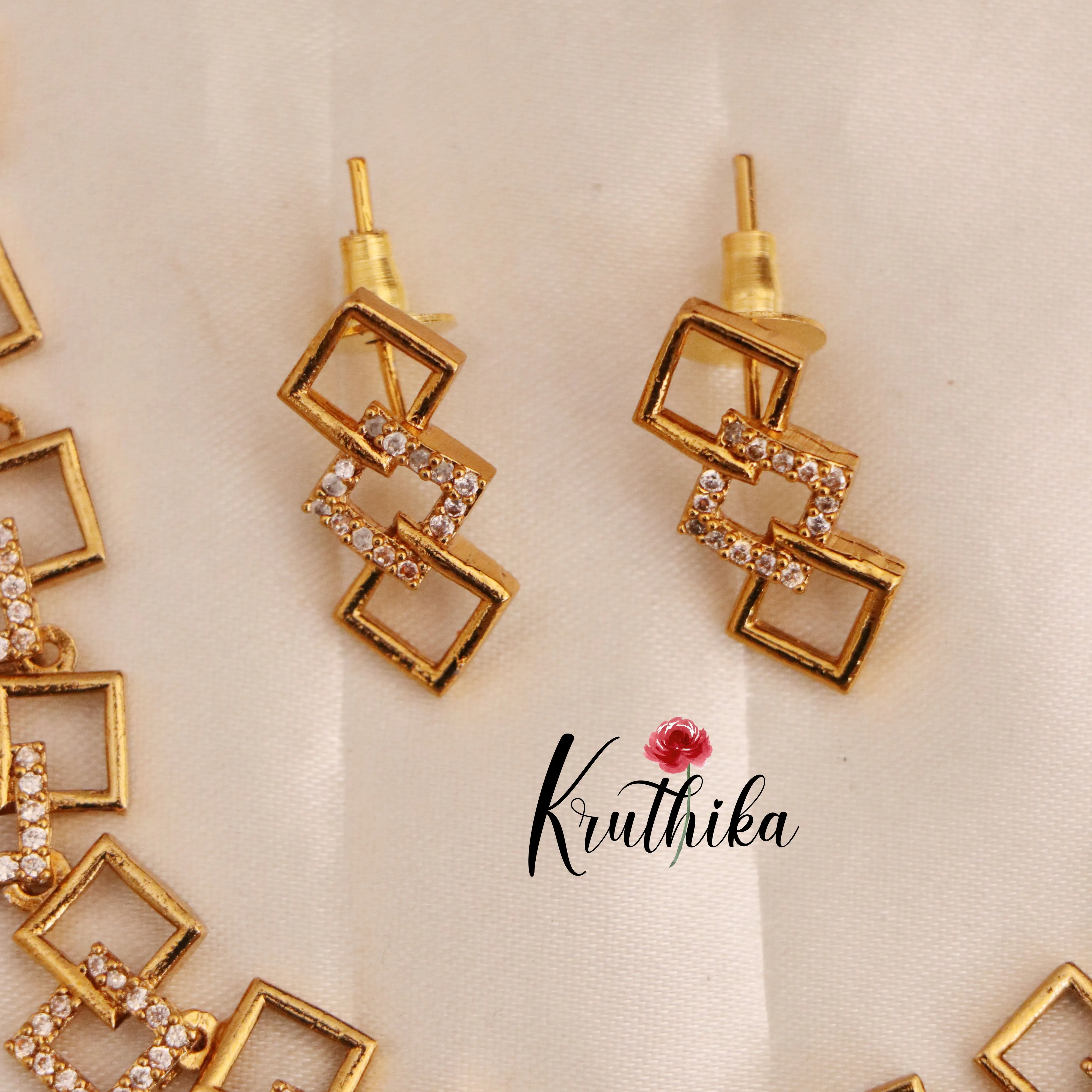 Simple Trendy Necklace NC1733